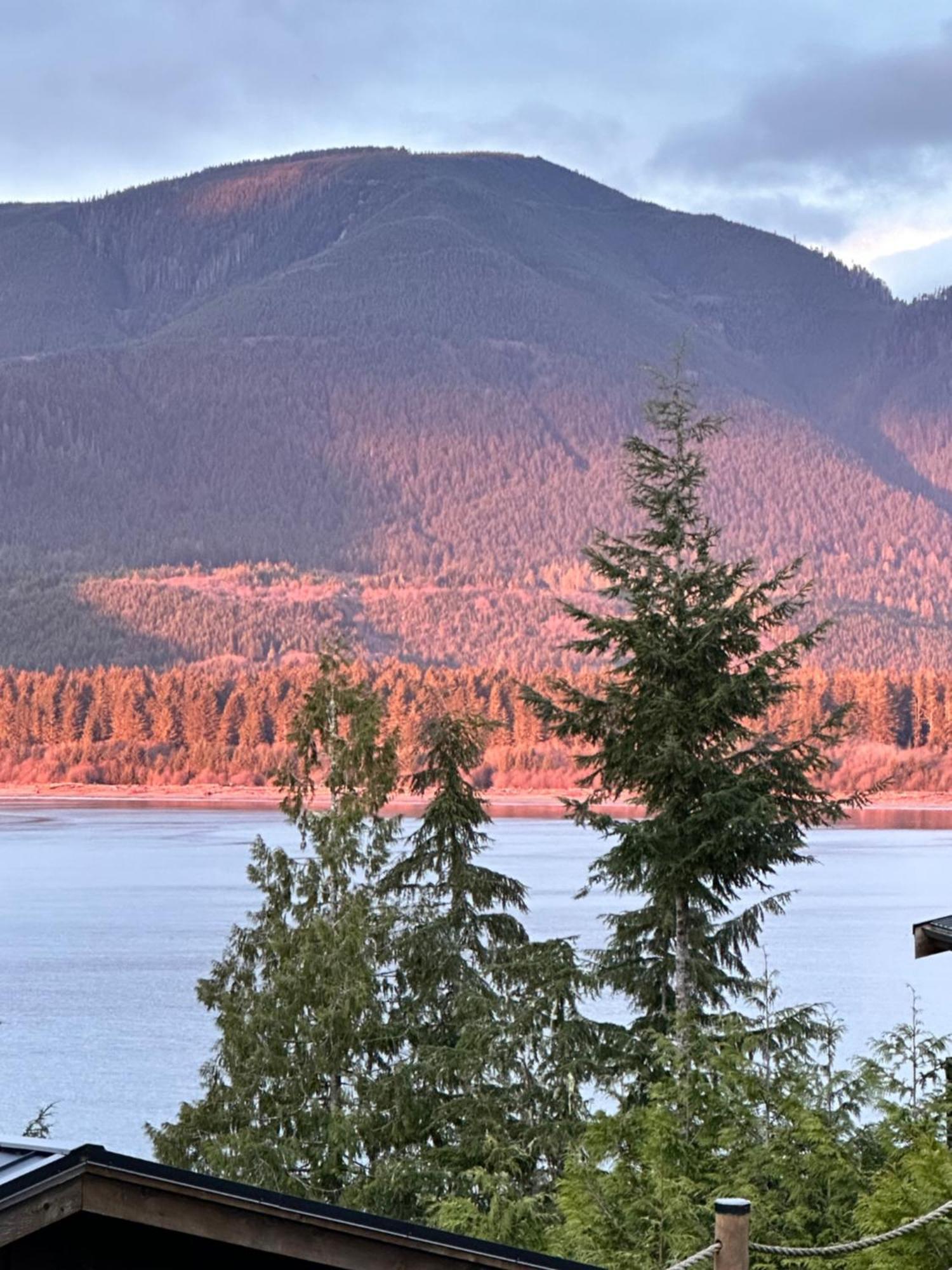Bjørn Holm Villa Port Renfrew Eksteriør bilde